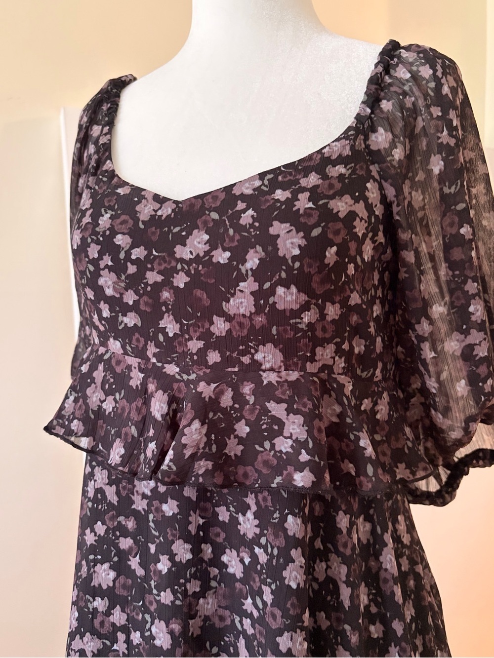 Floral Peplum Babydoll Dress - Picture 2 of 3